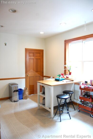 Building Photo - 14A Cottage Ave Unit #2