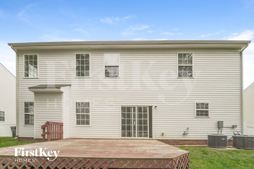 Building Photo - 12204 Palomar Dr