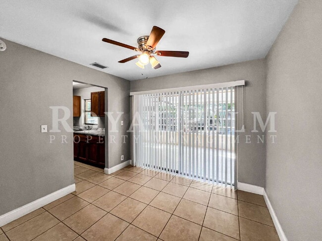 Building Photo - 7300 Barragan Rd