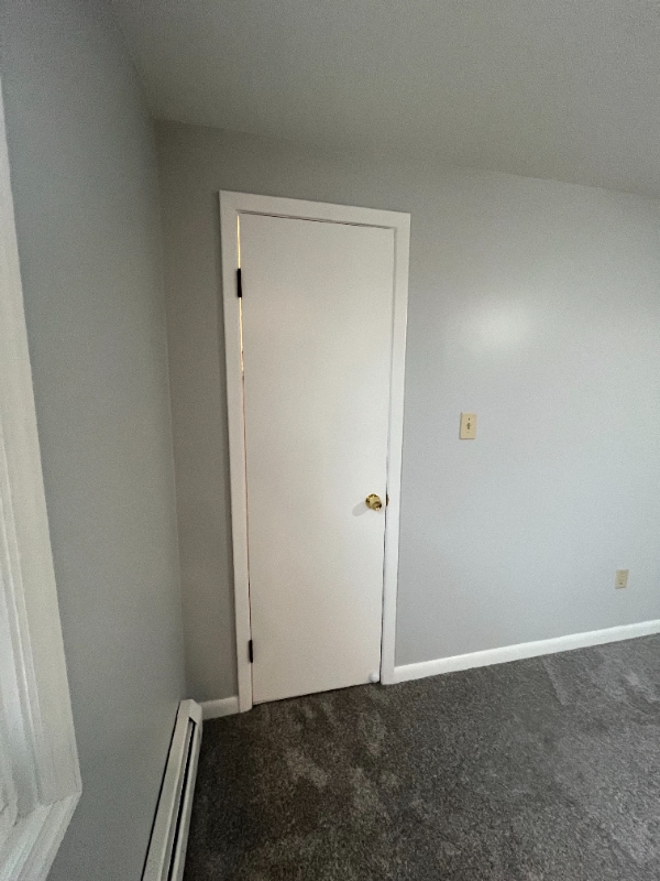 Building Photo - 30 Carolyn Terrace