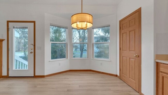 Building Photo - 7275 Winterbek Ave