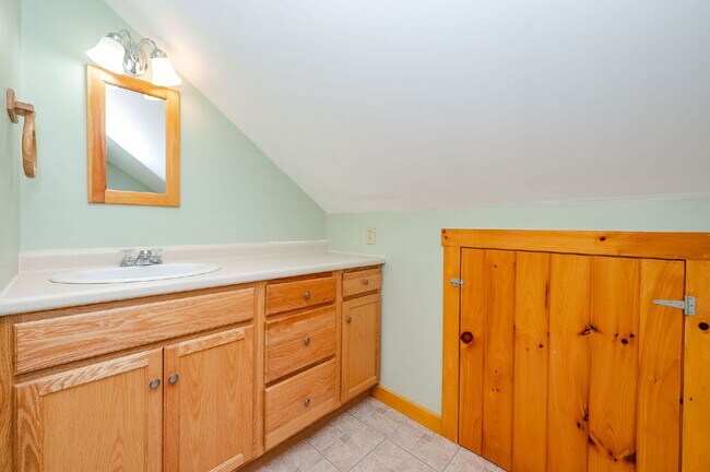 Building Photo - Hilltop Sanctuary Living | Open-Concept 2BR Loft-Style Home | Utilities Included | Barrington, NH