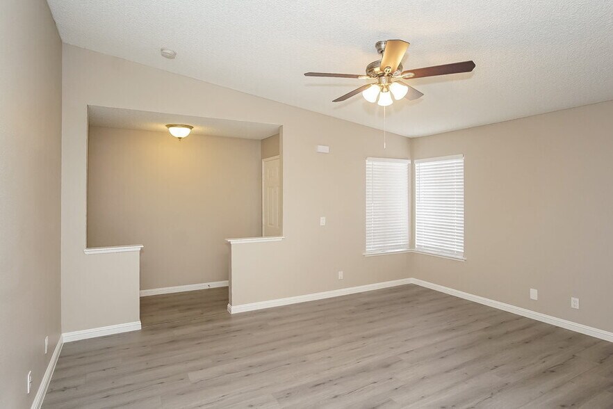 Building Photo - 603 Jackson Dr
