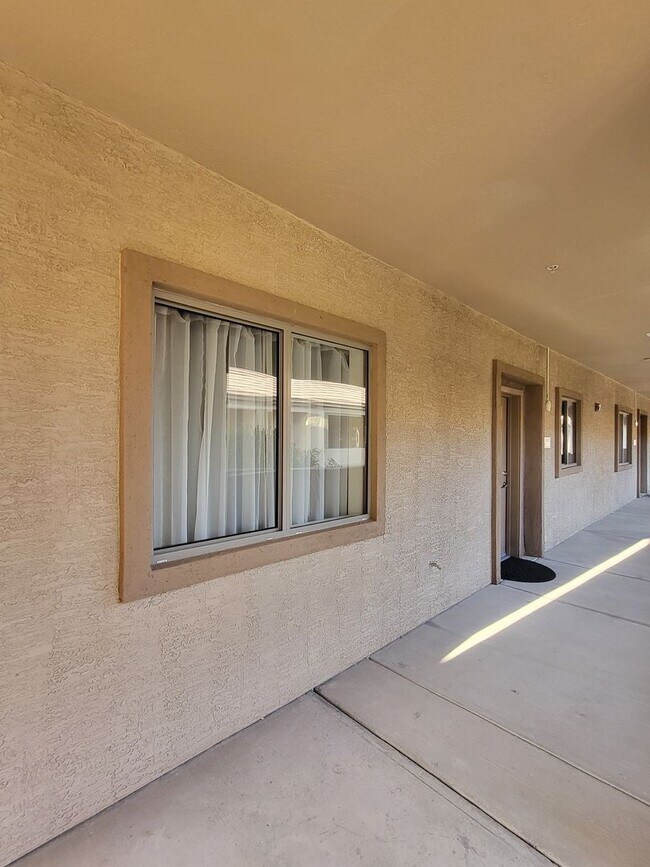 Building Photo - Unfurnished Resort Like Condo available No...