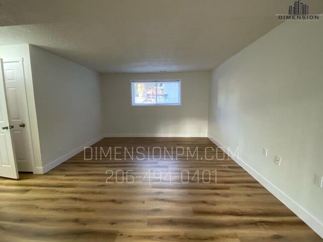Building Photo - Covington Gem – Spacious 4BR/2BA Remodeled Home!