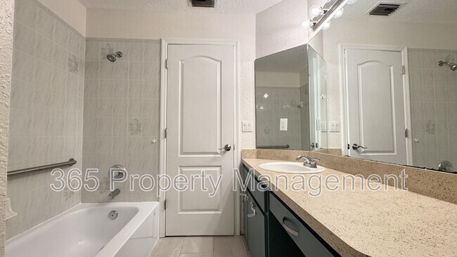 Building Photo - 616 Erin Way