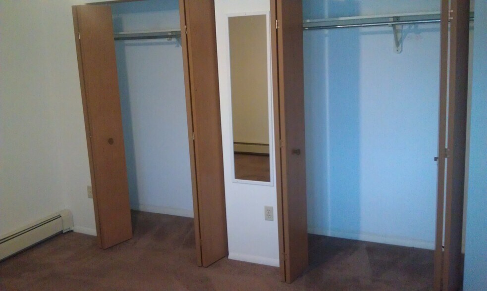 Bedroom Closets - 4011 Rockwell Ave