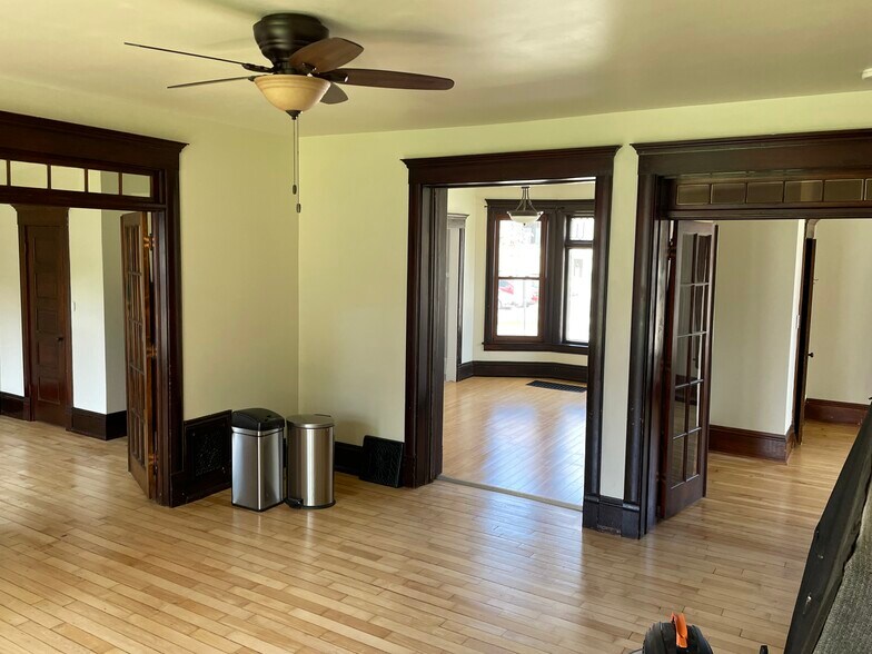 Living Room View 1 - 821 N Oneida St
