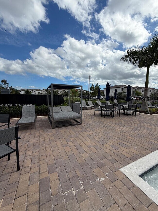 Building Photo - 12848 SW 232nd Ter