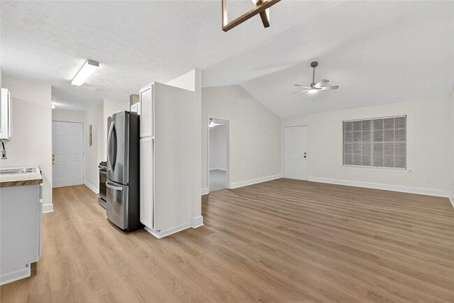 Building Photo - 37 Peach Forest Way