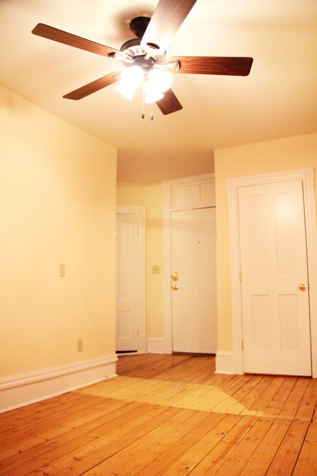 Building Photo - 23 West Ln