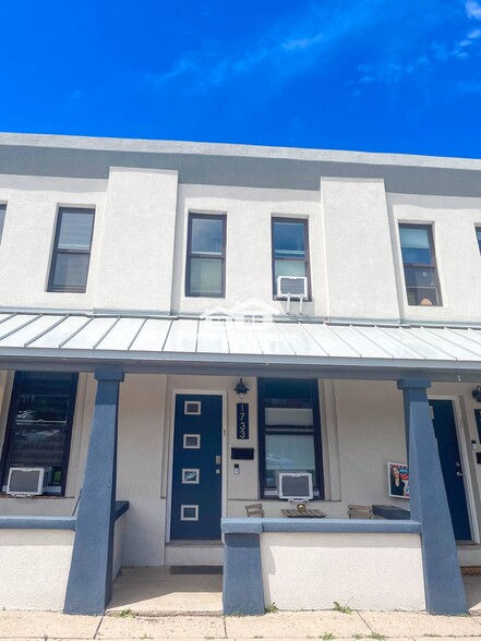 Building Photo - 1733 E 35th Ave
