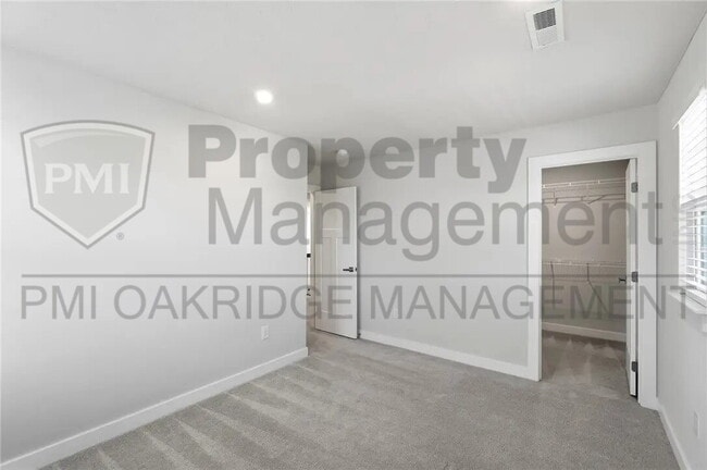Building Photo - 414 Sydney Dr