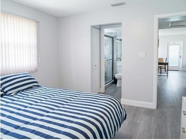 Building Photo - 25 Upminster Dr