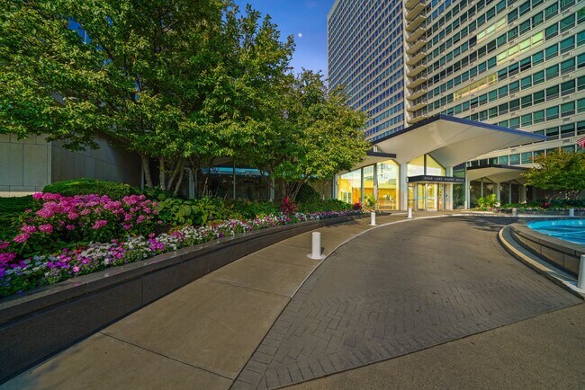 Building Photo - 3550 N Lake Shore Dr