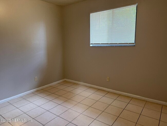 Building Photo - 5120 Westchase Ct