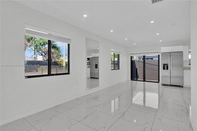 Building Photo - 2490 NW 44th St