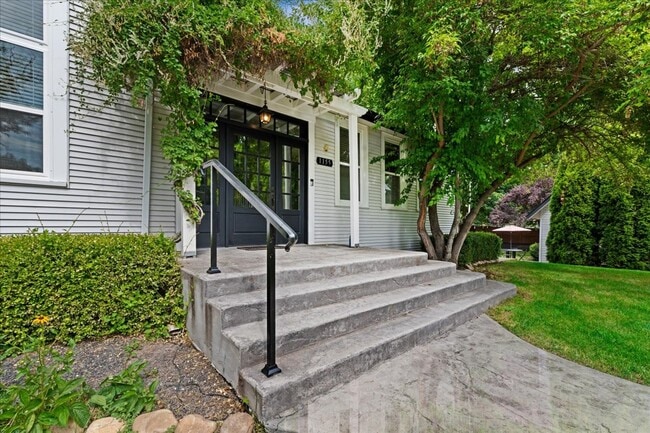 Building Photo - 1155 N Ballantyne Ln