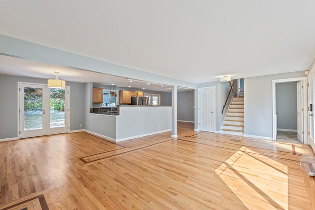Building Photo - 18315 6th Ave NW