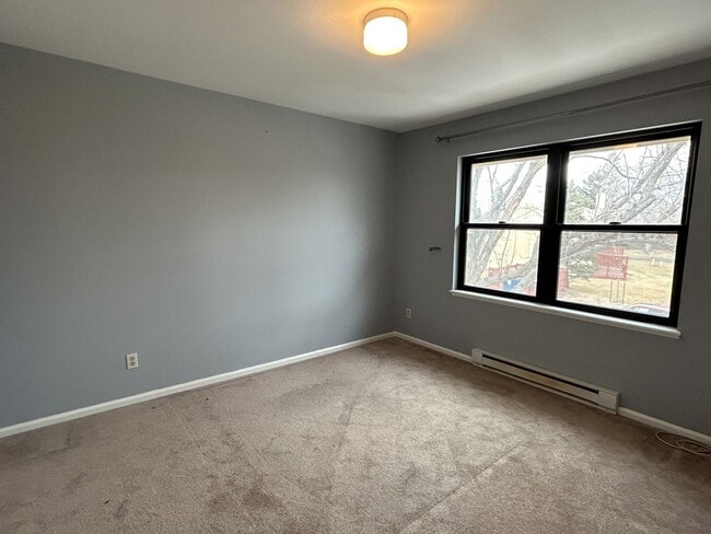 Building Photo - Modern 2 Bedroom Townhome Near CSU