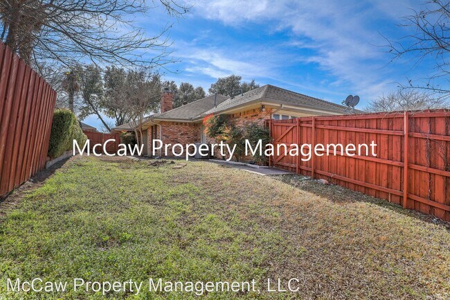 Building Photo - 3 br, 2 bath House - 803 Summit Dr.