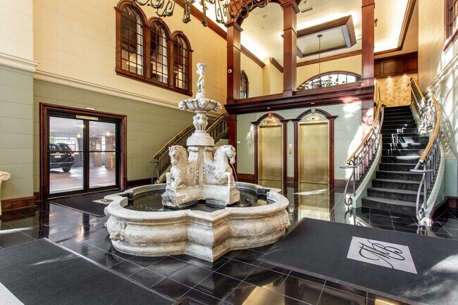 Building Photo - Buckhead - Upgraded Luxury 1 bedroom at Me...