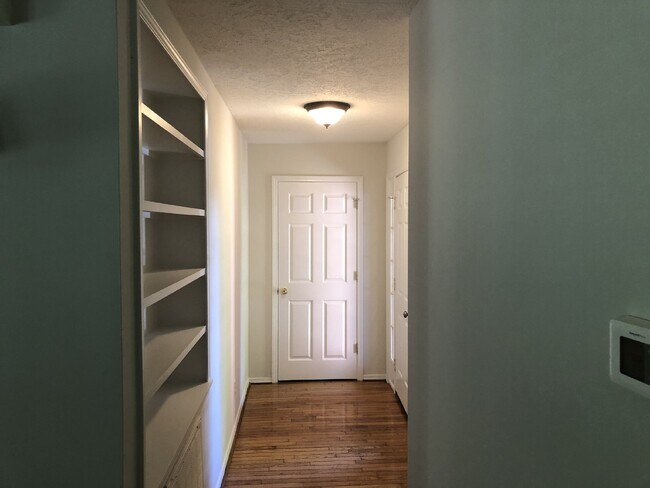 Building Photo - 3BR/2BA Home for Rent in Algood with Garage and Large Fenced Backyard