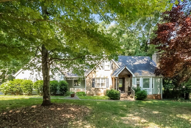 Building Photo - 5741 Lilburn Stone Mountain Rd