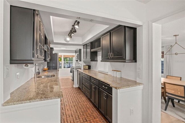 Building Photo - 1410 Osceola Ct