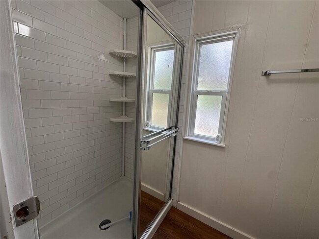 Building Photo - 24007 River Rd