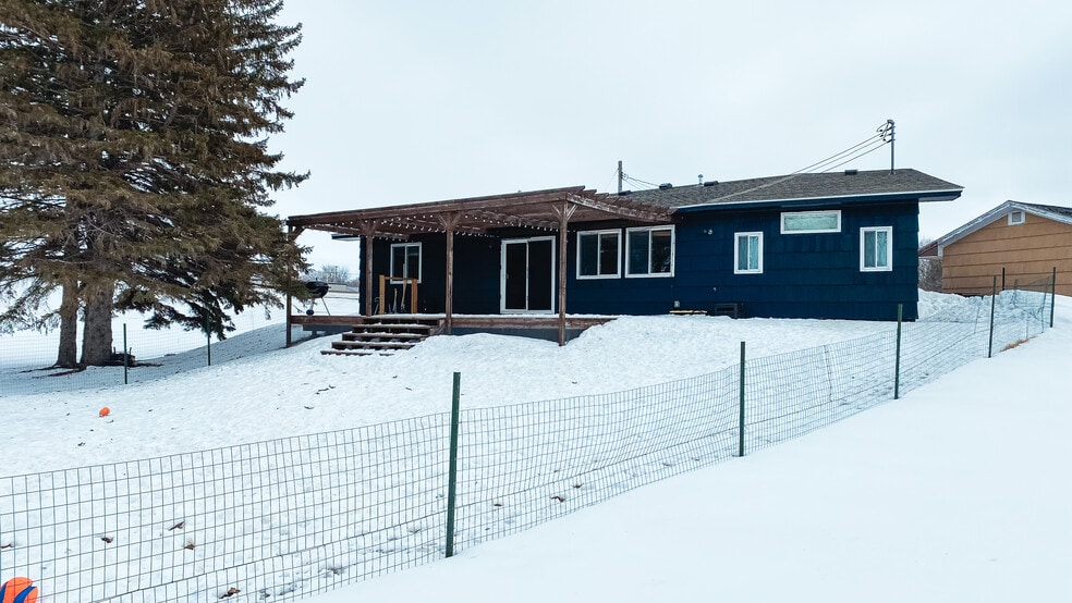 Exterior Back (Deck) - 235 Hwy 55