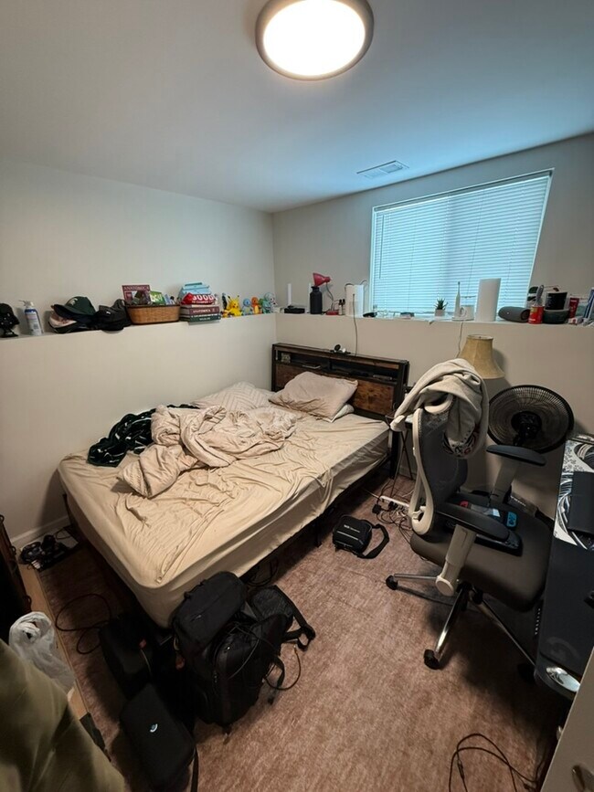 Building Photo - 1250 Lilac Ave