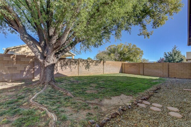 Building Photo - 3 bed, 2 bath Granville Home for Rent!