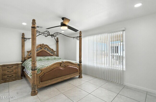 Building Photo - 408 San Blas Dr