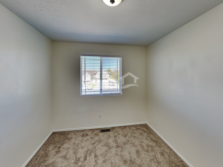 Building Photo - 3681 W 4525 S