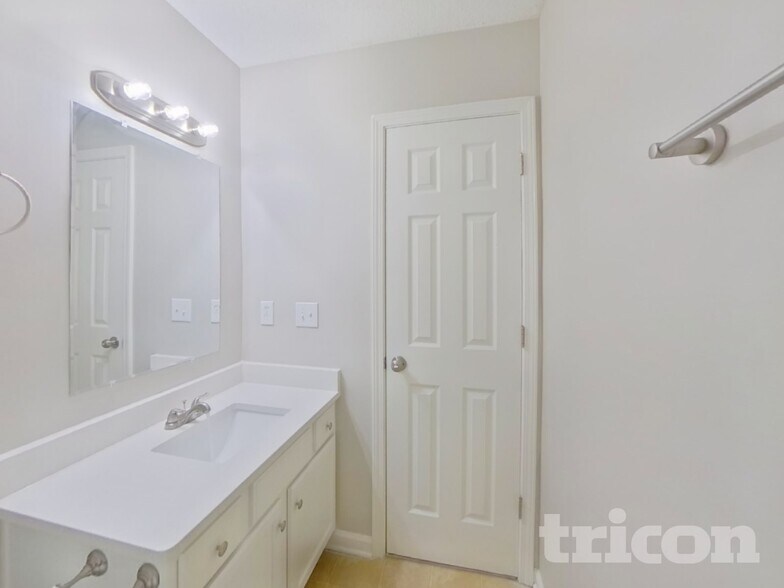 Building Photo - 7145 Streator Ct