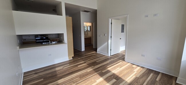 Building Photo - 1800 Jefferson St