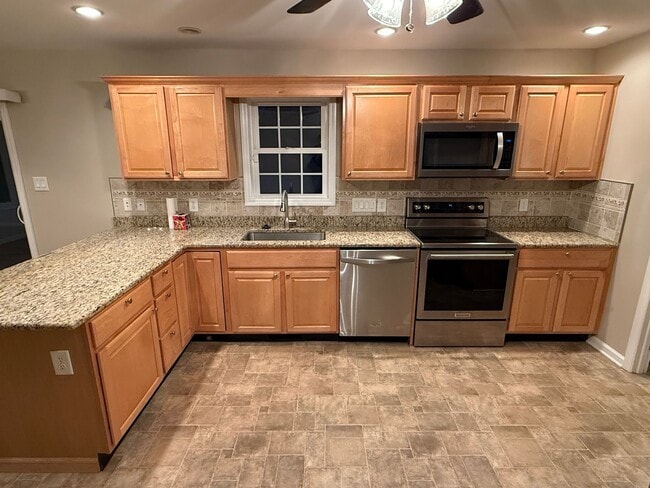 Building Photo - Beautiful 3-Bedroom Single Family Home on Private Lot- Millsboro, DE