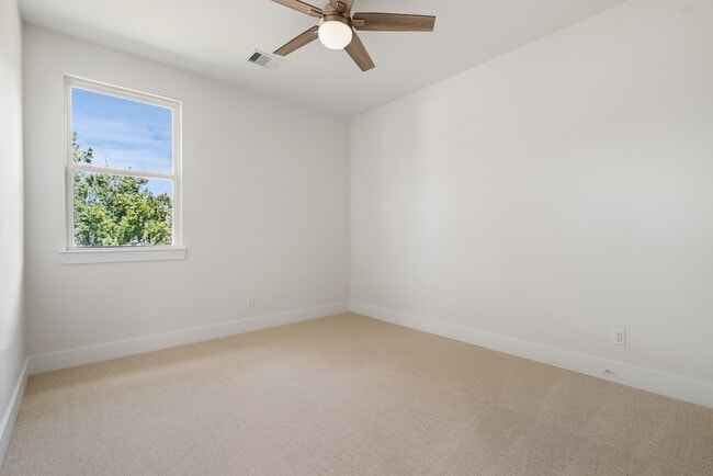 Building Photo - 22806 August Leaf Dr