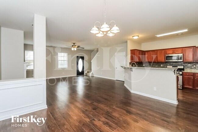 Building Photo - 116 Camdyn Cir