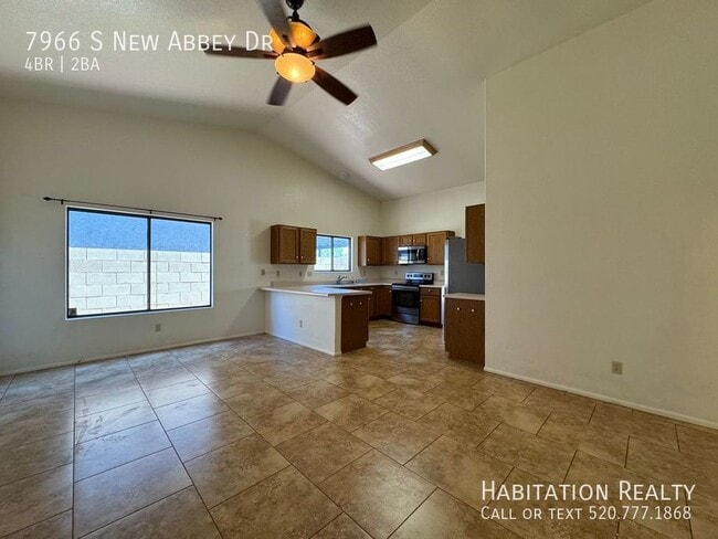 Building Photo - 7966 S New Abbey Dr