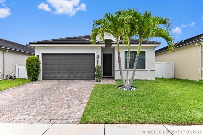 Building Photo - 7461 Moonrise Dr