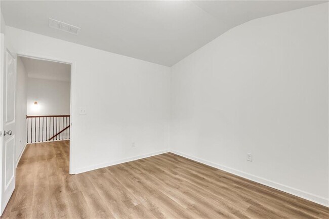 Building Photo - 5312 Brooklands Dr