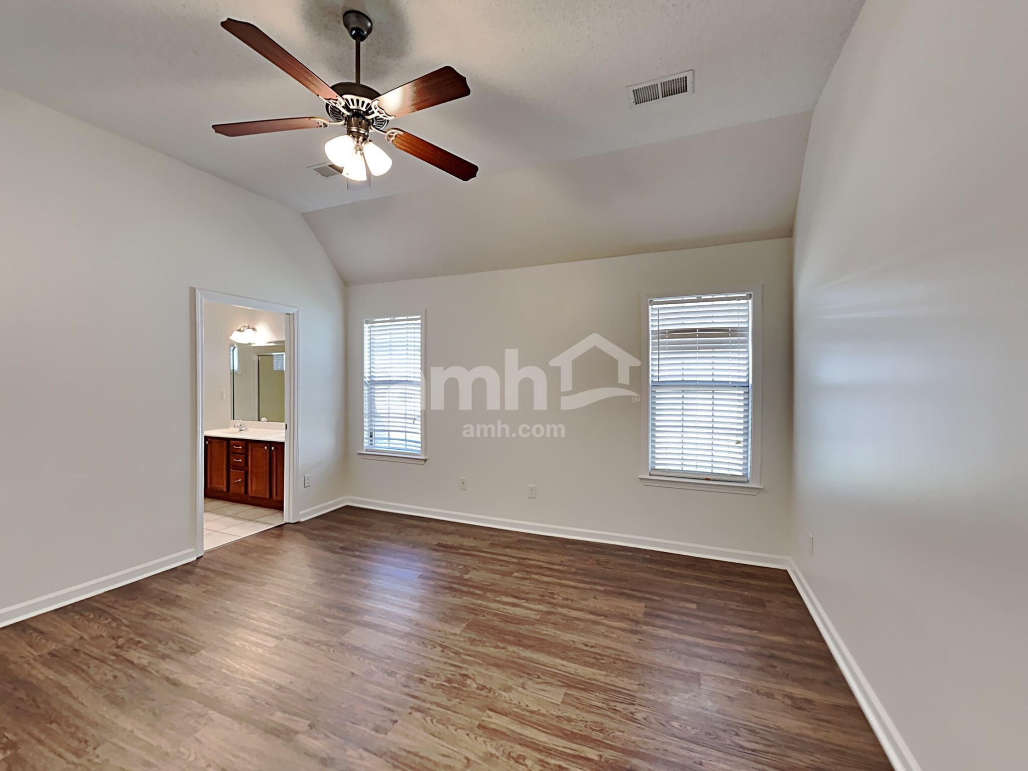 Building Photo - 1673 Farkleberry Dr