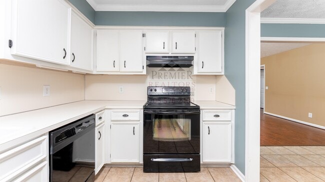 Building Photo - 7039 Stoneybrook Dr