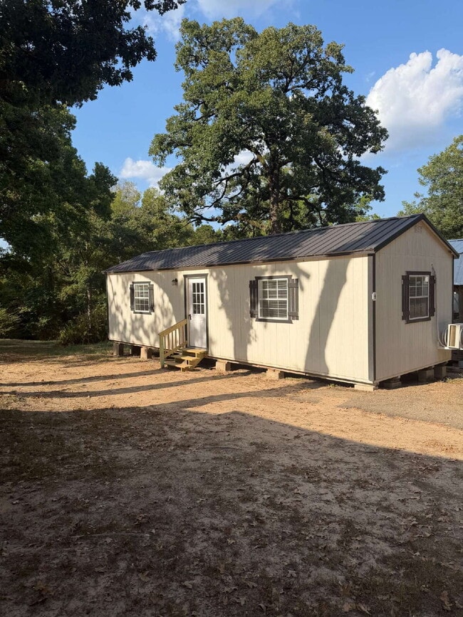 Building Photo - Charming 1-Bedroom Home with Modern Amenities in Longview, TX!