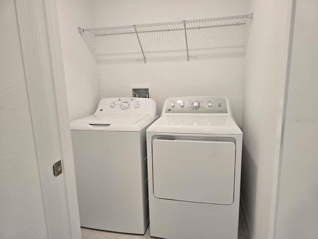 Building Photo - 10135 Trumpet Honeysuckle Wy