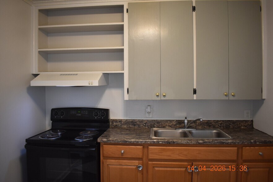 Building Photo - 5705 Fontenelle Blvd