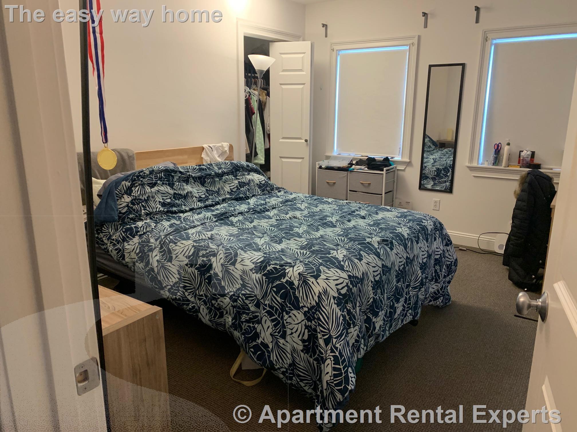 Building Photo - 157 Auburn St