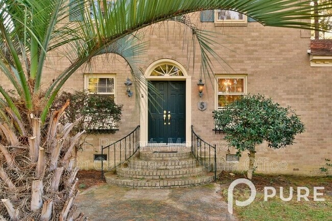 Building Photo - 5 Wotan Ln